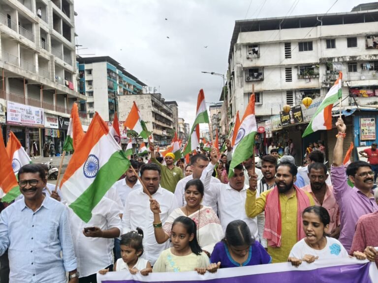 भाजपाकडून दिव्यात भव्य तिरंगा रॅली