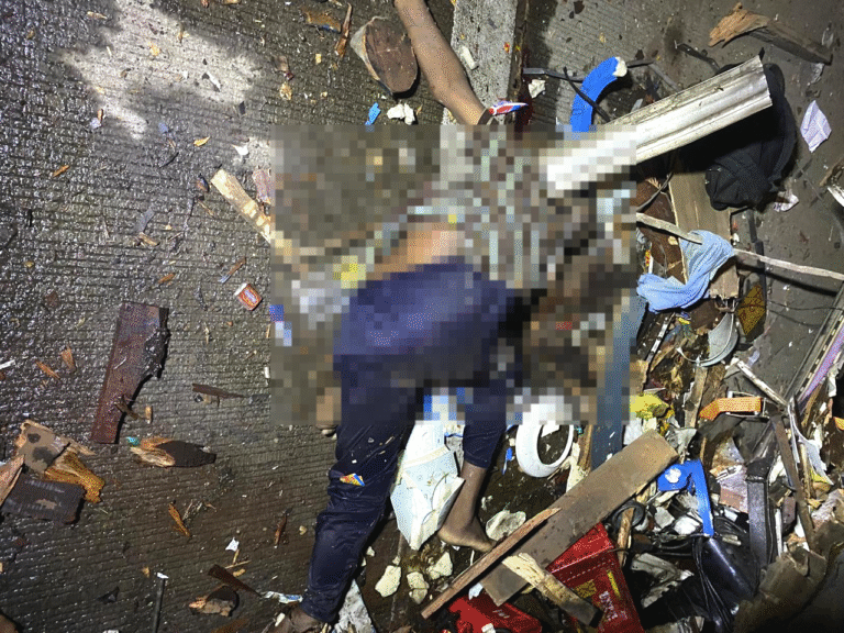 समृद्धी महामार्गावर भीषण अपघात! चालक आणि वाहकाचा जागीच मृत्यू