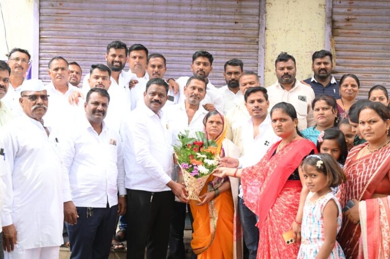 पानोलीच्या उपसरपंचपदी अनुसया खामकर यांची बिनविरोध निवड